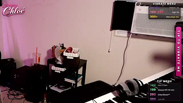 Qusa - Trans webcam sex chat