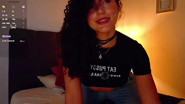 Lia_Tinez webcam