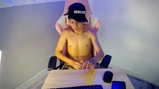 hot_athletes_ (M twink) - DICK HARD