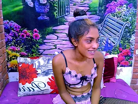 IndianPretty14u2Luv webcam