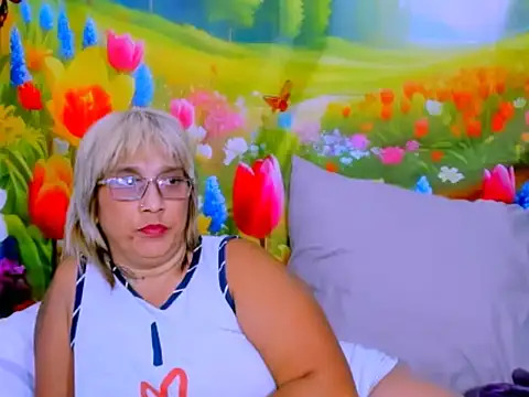 indianroxy webcam