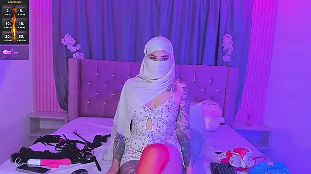 Nayla-Mouna webcam