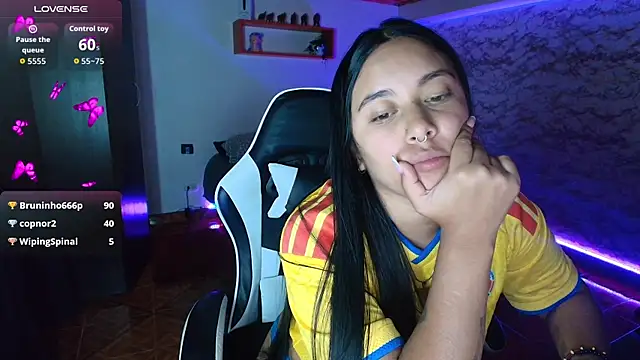 Camila_IRoose webcam