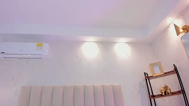 ViolettaRousee_ webcam