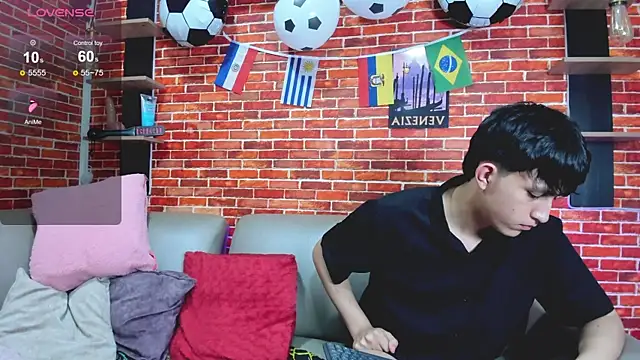 Hoot_boyss_ webcam