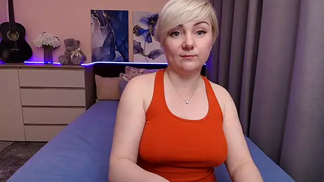BlondPearl webcam