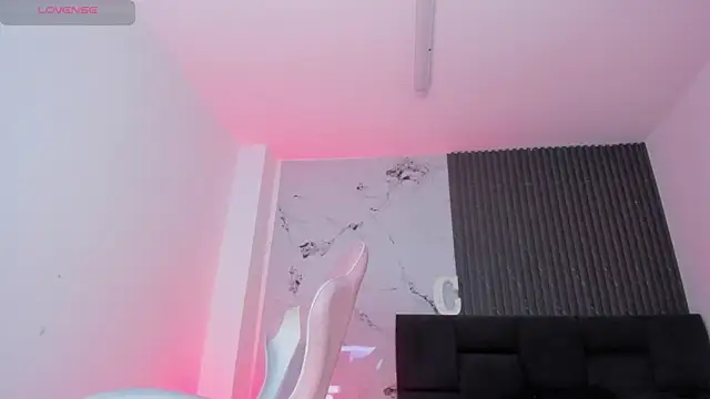 Chloemuaak Live Web Cam Show