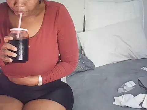 xxBoobiegalAss webcam