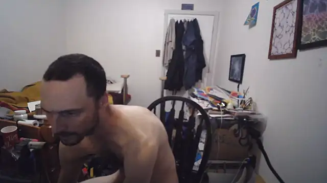 JohnnyMoves webcam