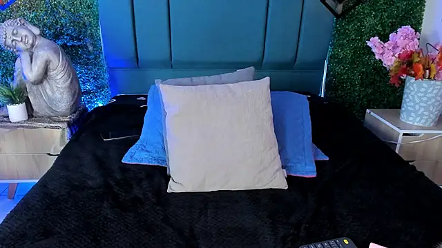 Kiaraa88 webcam
