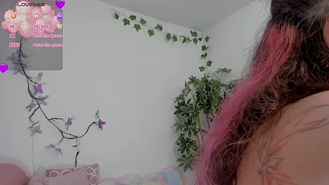 MarieTaylor_ webcam