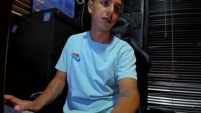 boy_bigcock24cm webcam