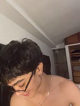 ajordanR Live Web Cam Show