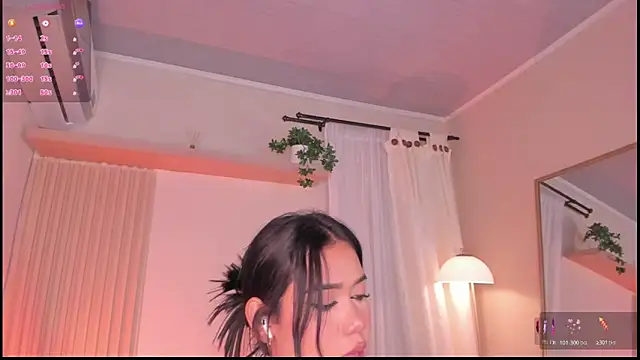 mara_brooks webcam