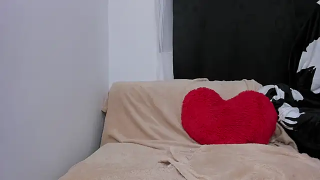 QueenLia webcam