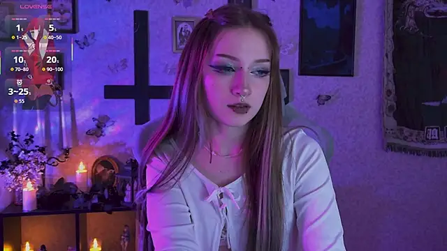 LiliLuna webcam
