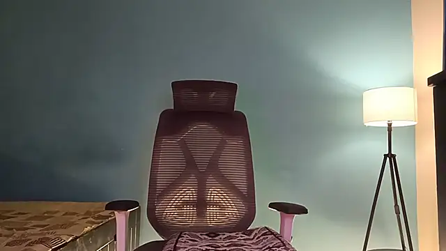 YourDesi_Laila_ webcam