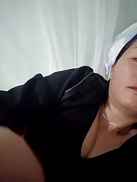 Baby-loveass69 webcam