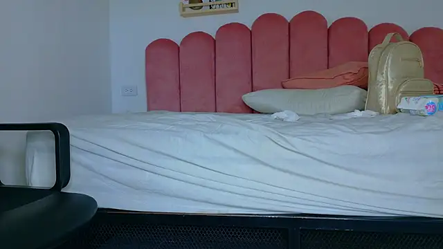 AmeliaLaurent_ webcam