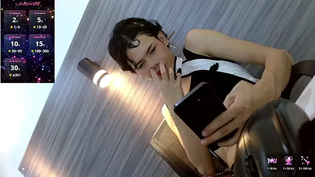 Jazmiin_Rosee webcam