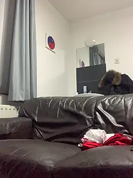KeanuIsCrimi webcam