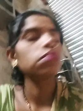 Cut_usha35 webcam