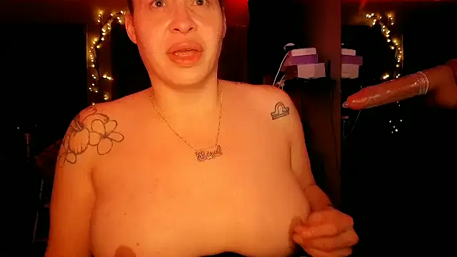 MsMoore webcam