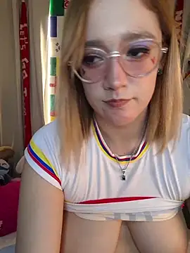 NaomiShimizu webcam