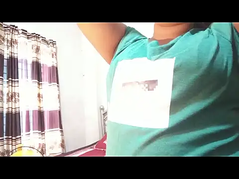 Nusrat_Faria webcam