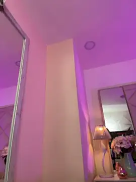 AliciaRoux webcam