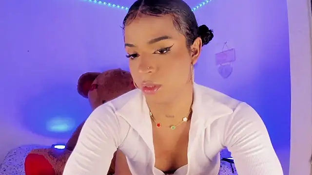 nikolle_mistrreHots webcam
