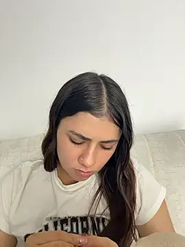 EmilyCxx webcam