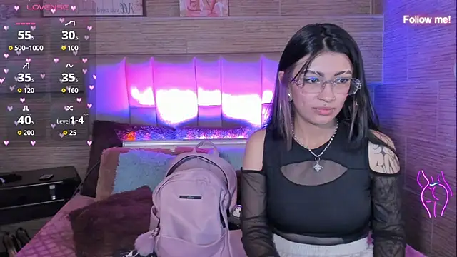 mia_devine_ webcam