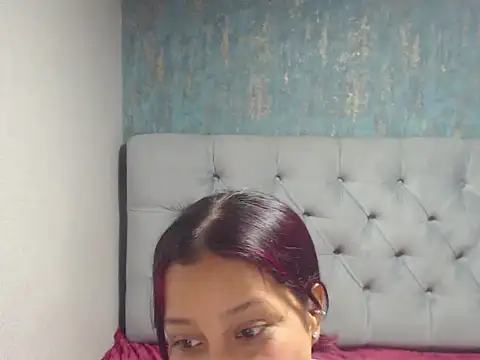 EmilyLovve webcam