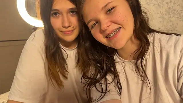 pinklesbi webcam