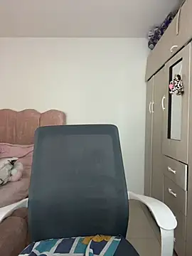 Emmily_19 webcam