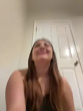 treasurebabii Live Web Cam Show