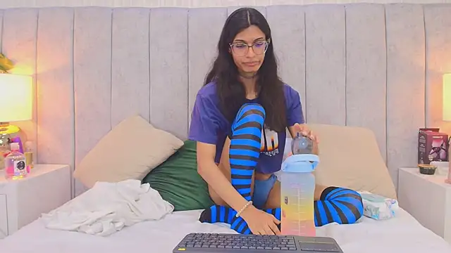 Lylith_606 Live Web Cam Show