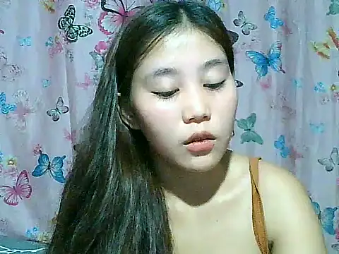 SexyAsianPussy4u webcam