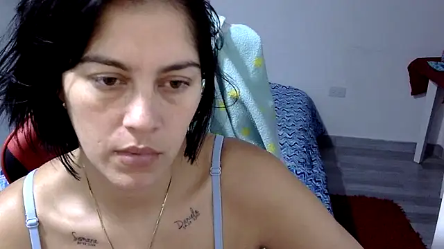 Bandida553 live cam on StripChat