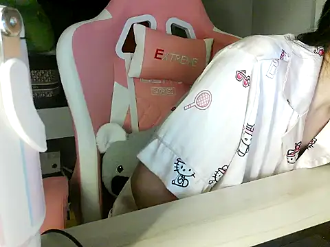 lucienguyen webcam