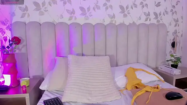 luciagray1 webcam