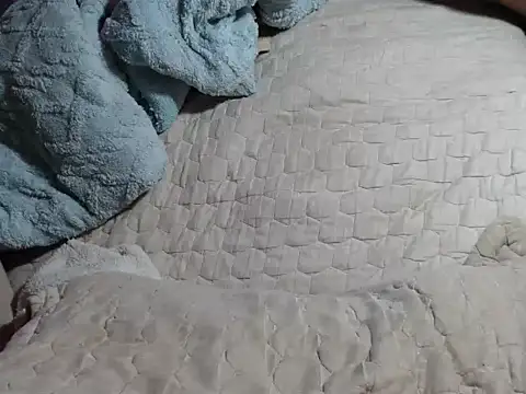 Hilarybunnyy webcam