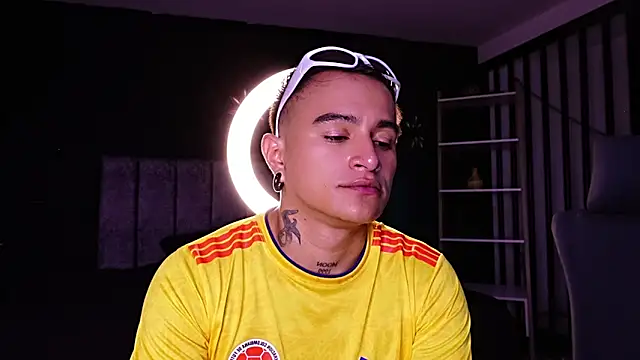 LiamDeep webcam