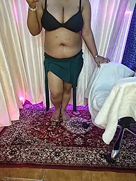 Curvy_Pooja webcam
