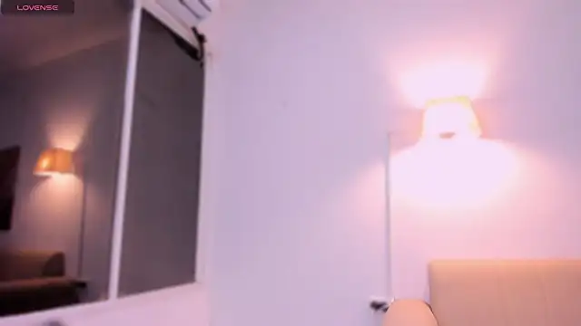 nyx_velvet webcam