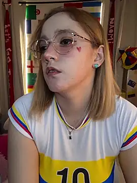 NaomiShimizu webcam
