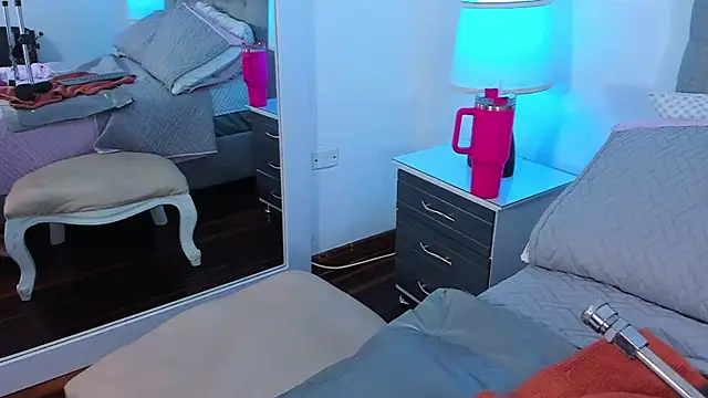 Samantha__Vega webcam