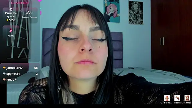 KARINNA__RAVEN webcam