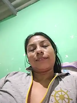 AngelicaStorms webcam